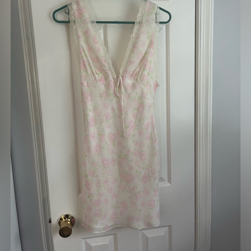 Victoria and Sophia Small Dress NWT